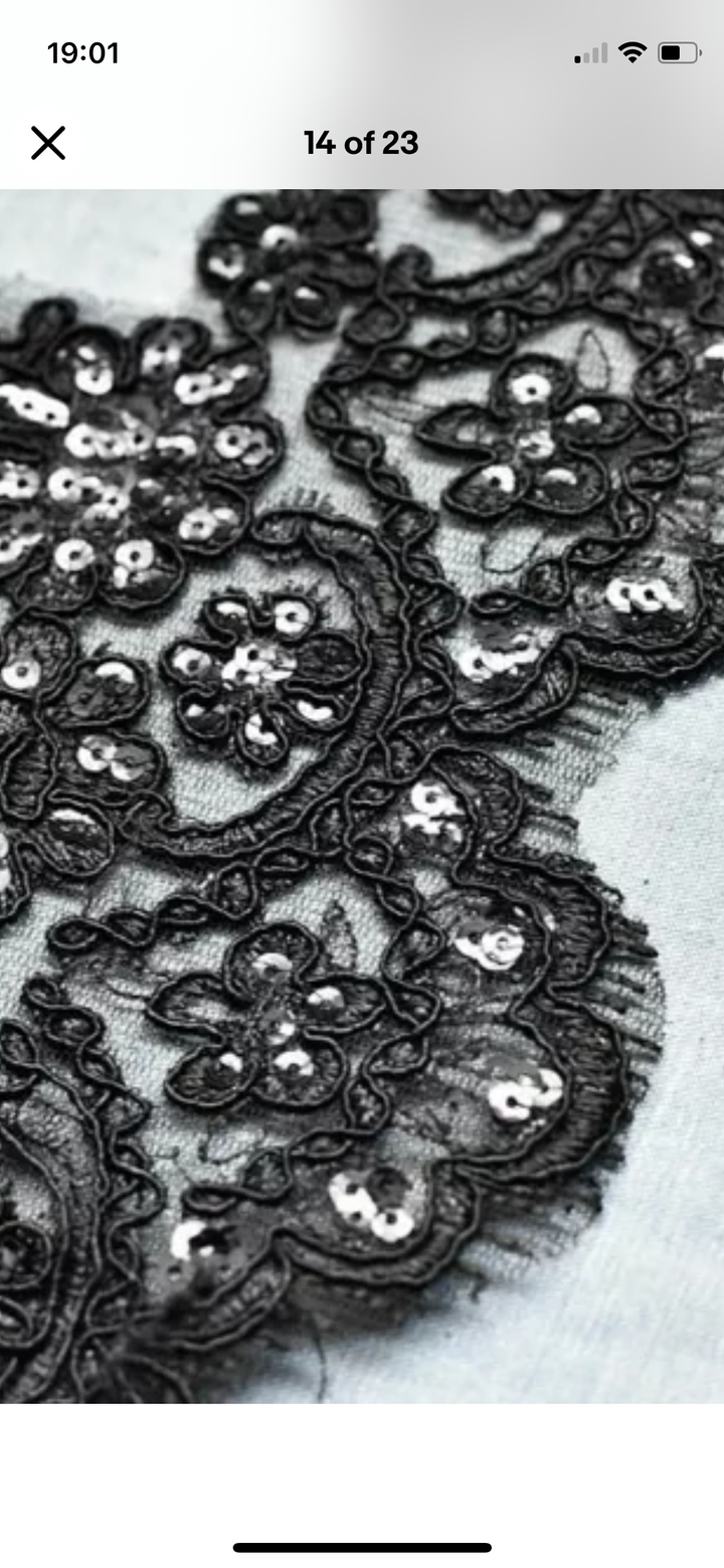 Lily Lace Dress in Black sparkle